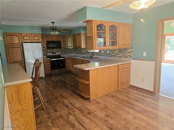 Property Photo: 20011 Gore Orphanage Road OH 44090