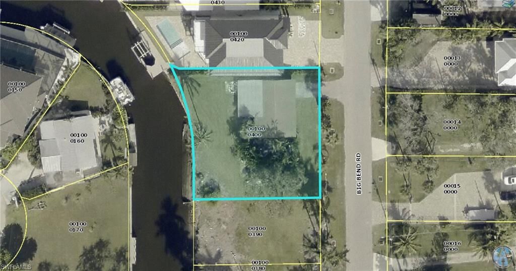 Property Photo:  27555 Big Bend Rd  FL 34134 