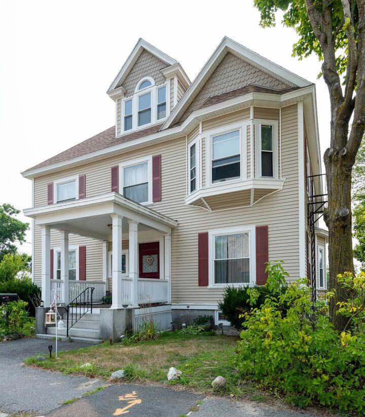 Property Photo:  20 Abbott Street  NH 03064 