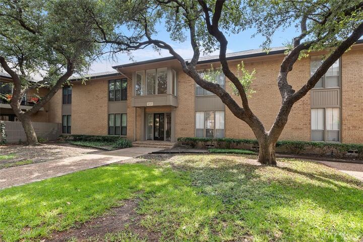Property Photo:  10727 Villager Road C  TX 75230 