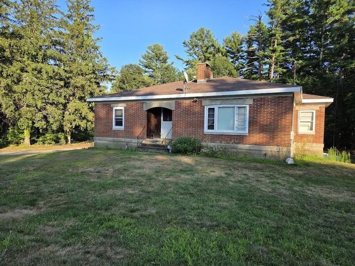 195 E Main St  Norton MA 02766 photo