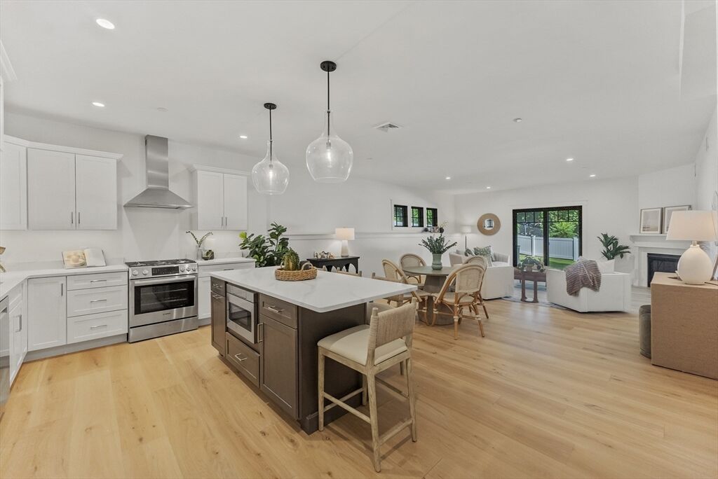 Property Photo: 134 Court St 18 MA 02360