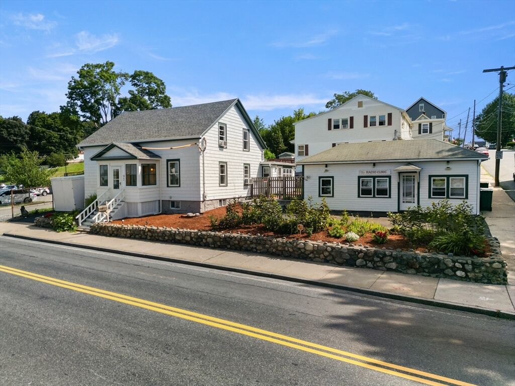 Property Photo:  92 Arlington Rd  MA 01801 