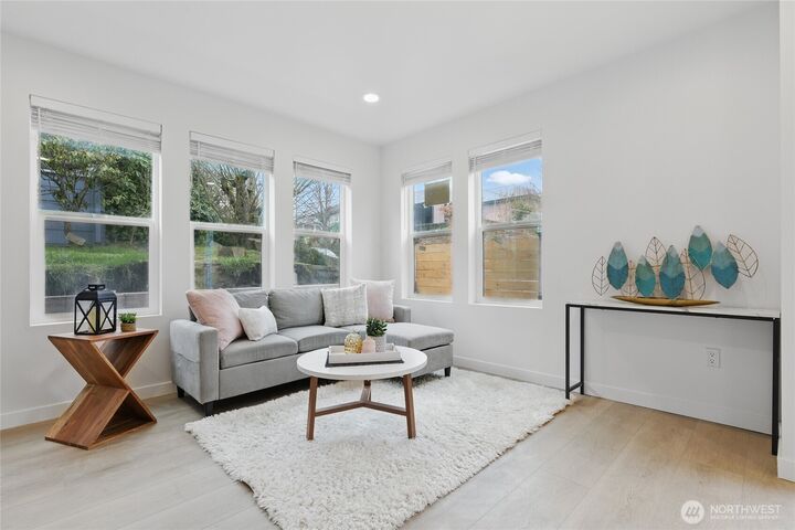 Property Photo:  753 S Henderson Street  WA 98108 