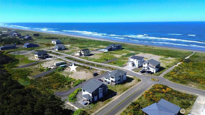 Property Photo:  1505  Beach Glass Lane  WA 98595 