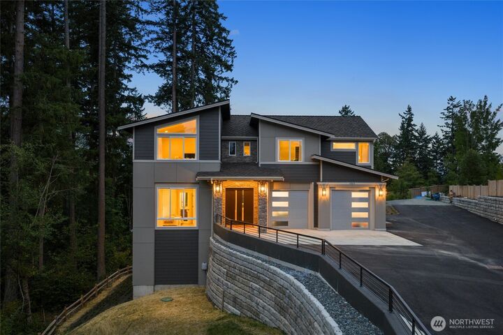 Property Photo:  12015 SE 81st Lane  WA 98056 