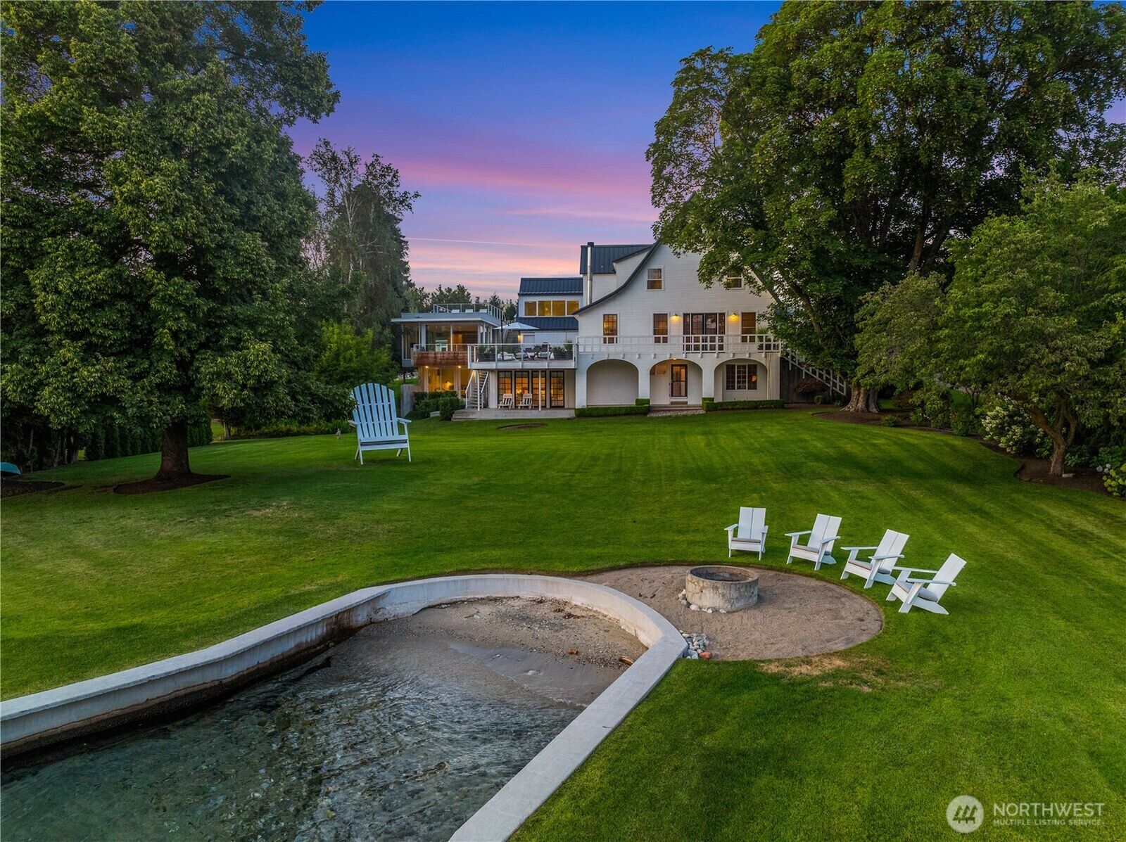 Property Photo: 110 S Bennett Road WA 98831