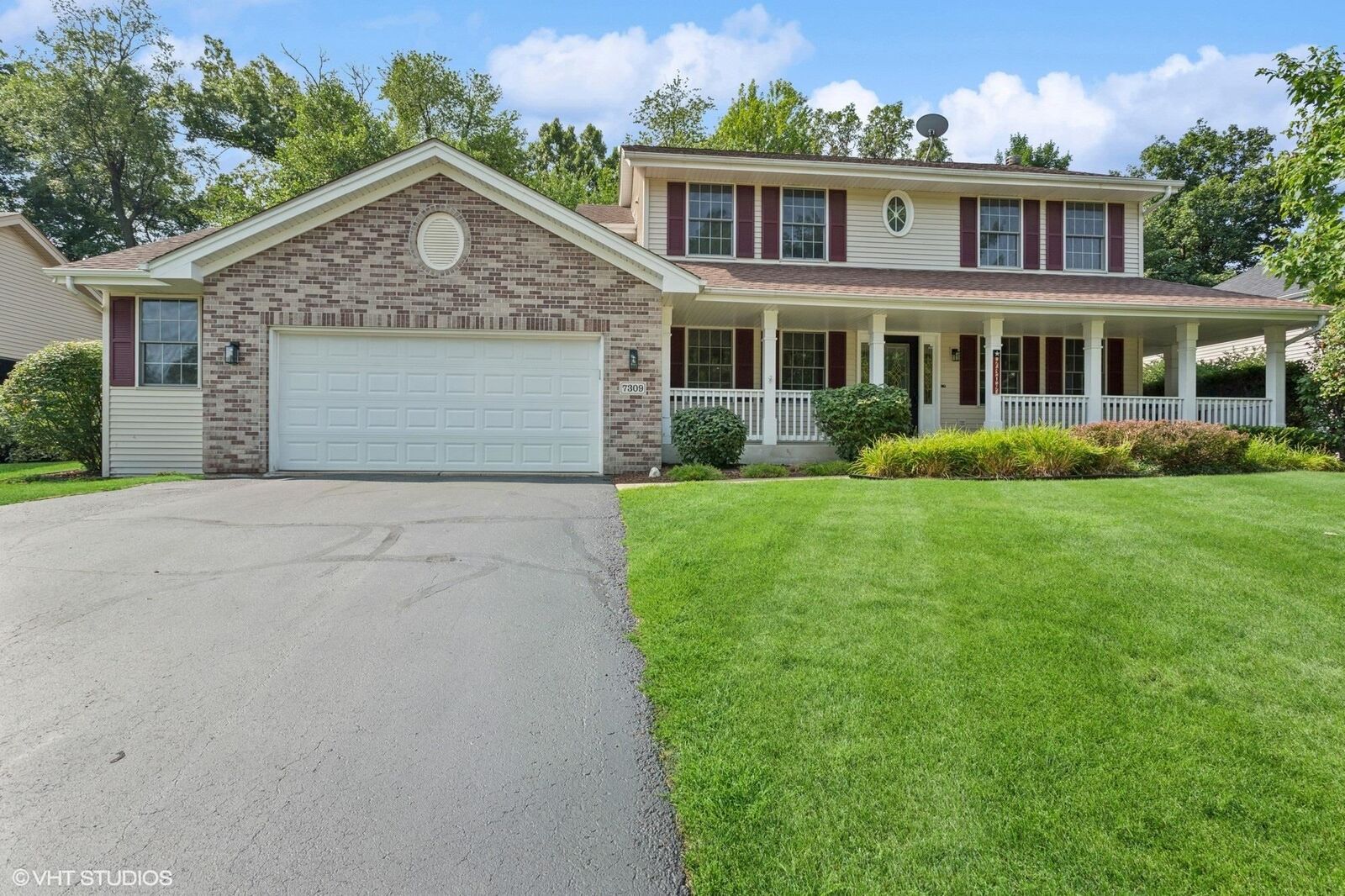 Property Photo:  7309 Vanista Ct.  IL 61107 