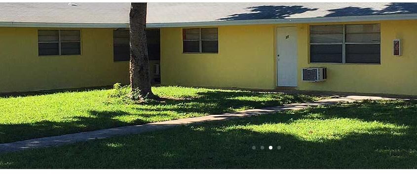 Property Photo: 1011 NW 6th Avenue 11 FL 33060