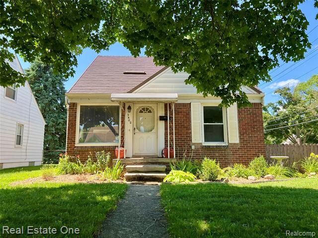 Property Photo: 3400 Chestnut Street MI 48124