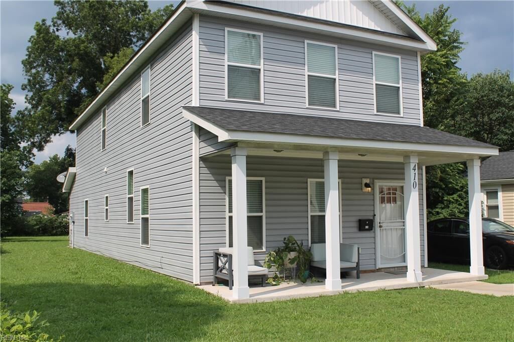 Property Photo: 410 Smith St VA 23434
