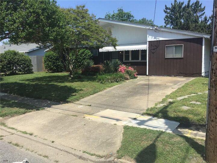 Property Photo:  1952 Kingston Ave  VA 23503 