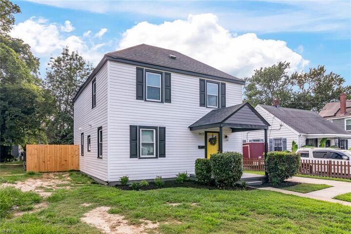 Property Photo:  1613 Wickham Ave  VA 23607 