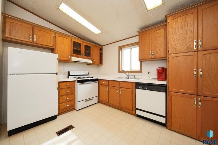 Property Photo: 48175 Kim Cir SD 57005