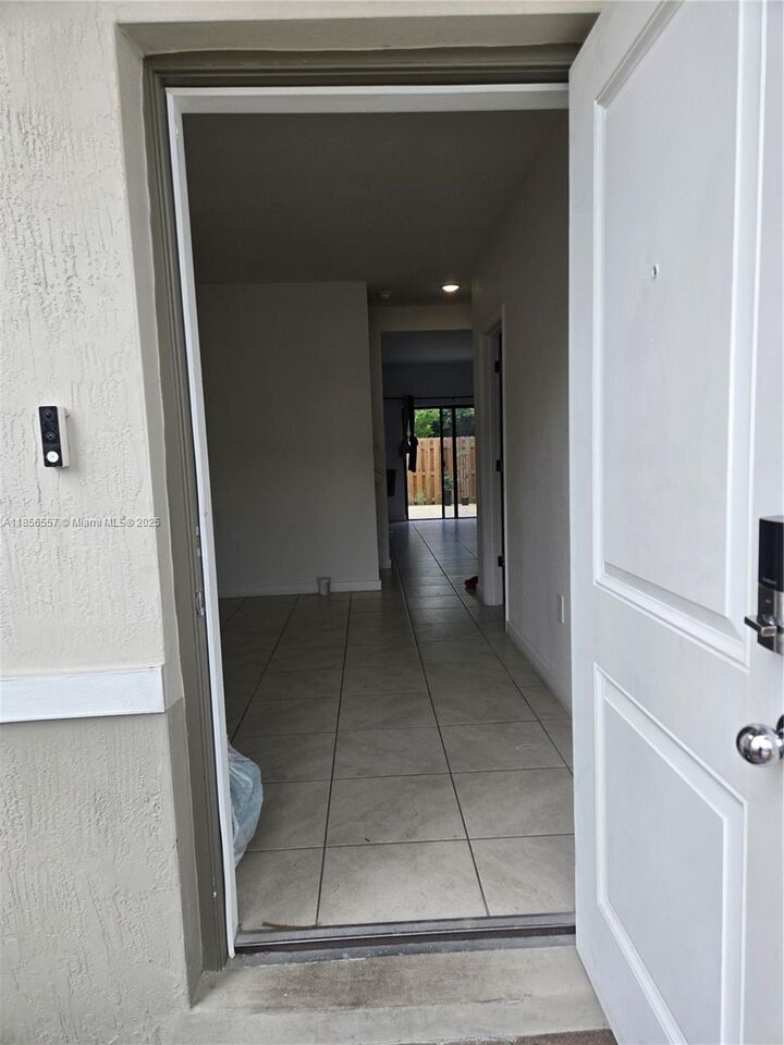 Property Photo: 490 NE 12th St FL 33034