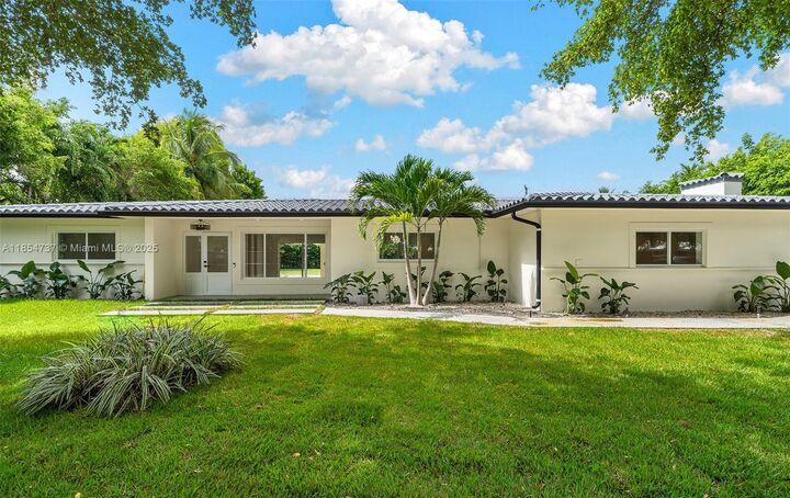 7460 SW 126th St  Pinecrest FL 33156 photo