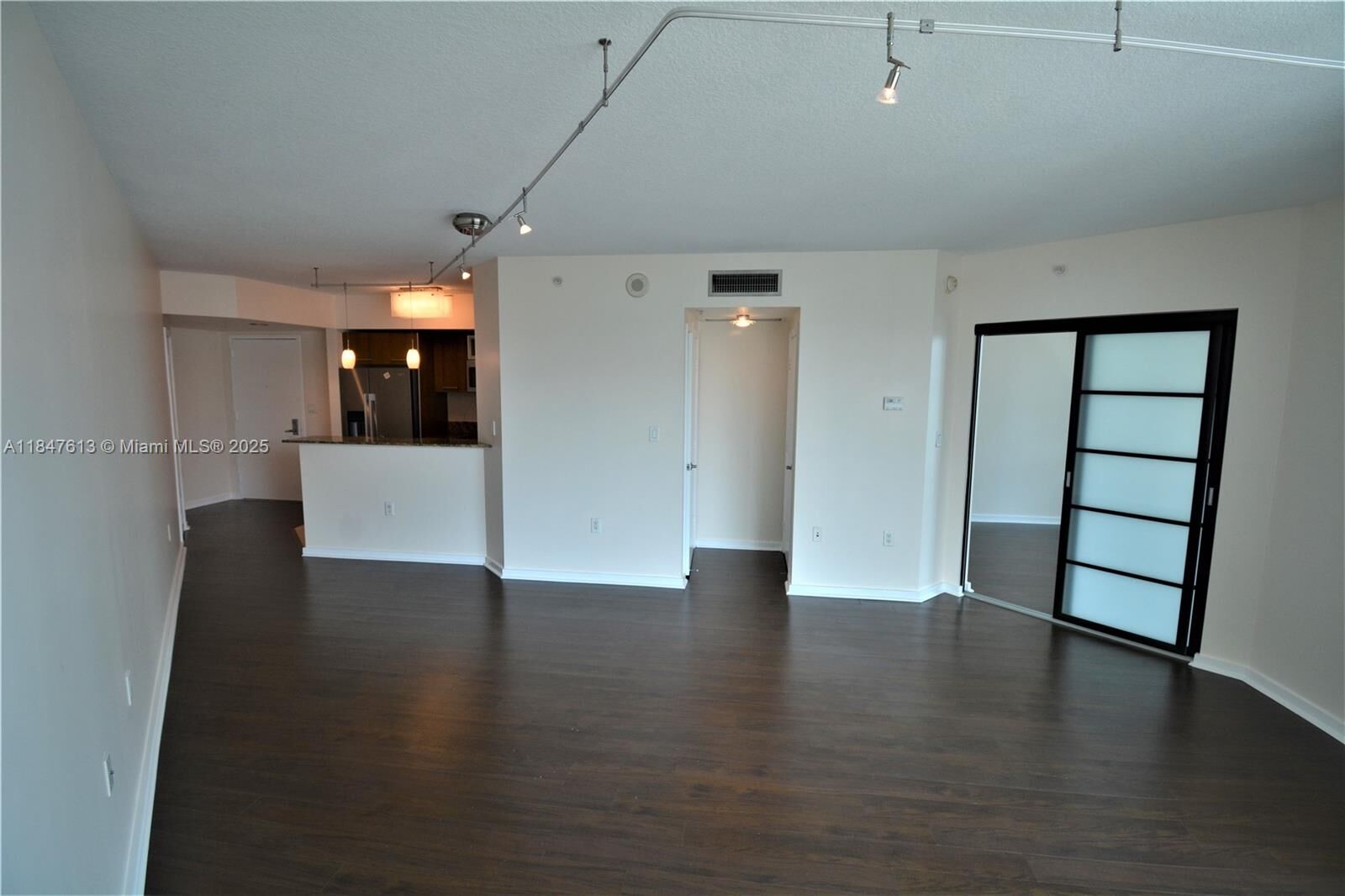 Property Photo:  9055 SW 73rd Ct 1704  FL 33156 