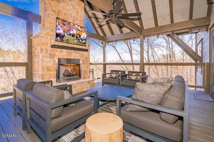 Property Photo:  923 Pine Valley Way  TN 37862 