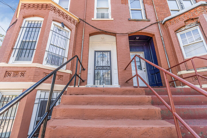 Property Photo: 386 Barnum Avenue CT 06608