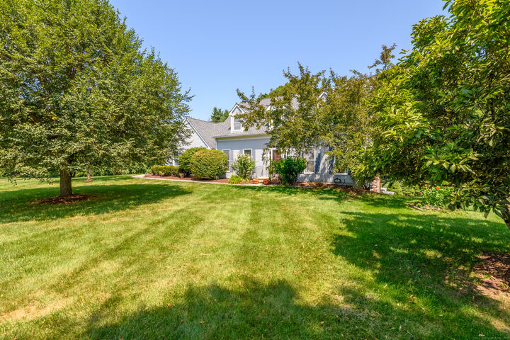 Property Photo:  32 Linda Lane  CT 06074 