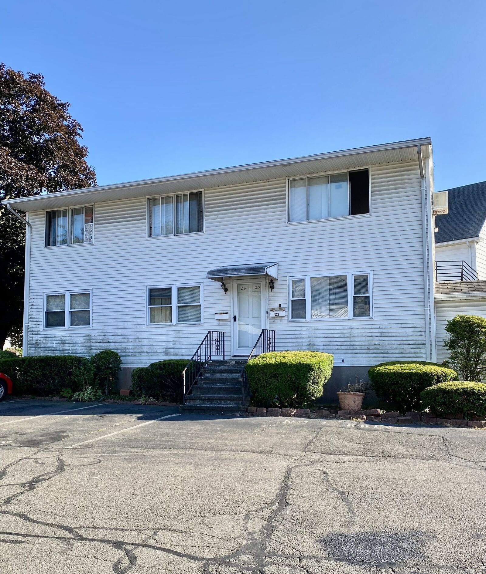 Property Photo: 466 Middletown Avenue Apt 23 CT 06513