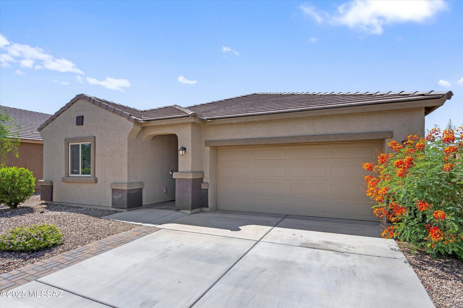 Property Photo: 11561 W Tom Henry Way AZ 85653