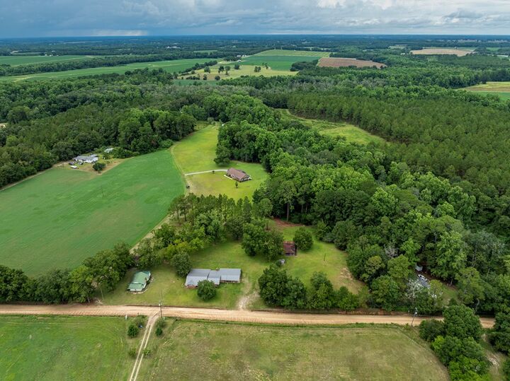 Property Photo: 122 Perdue Rd GA 31793