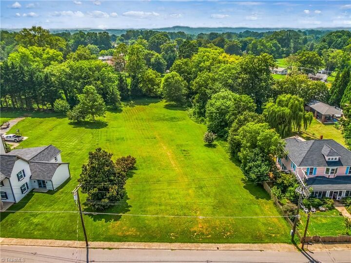 Property Photo:  528 Main Street  NC 27041 