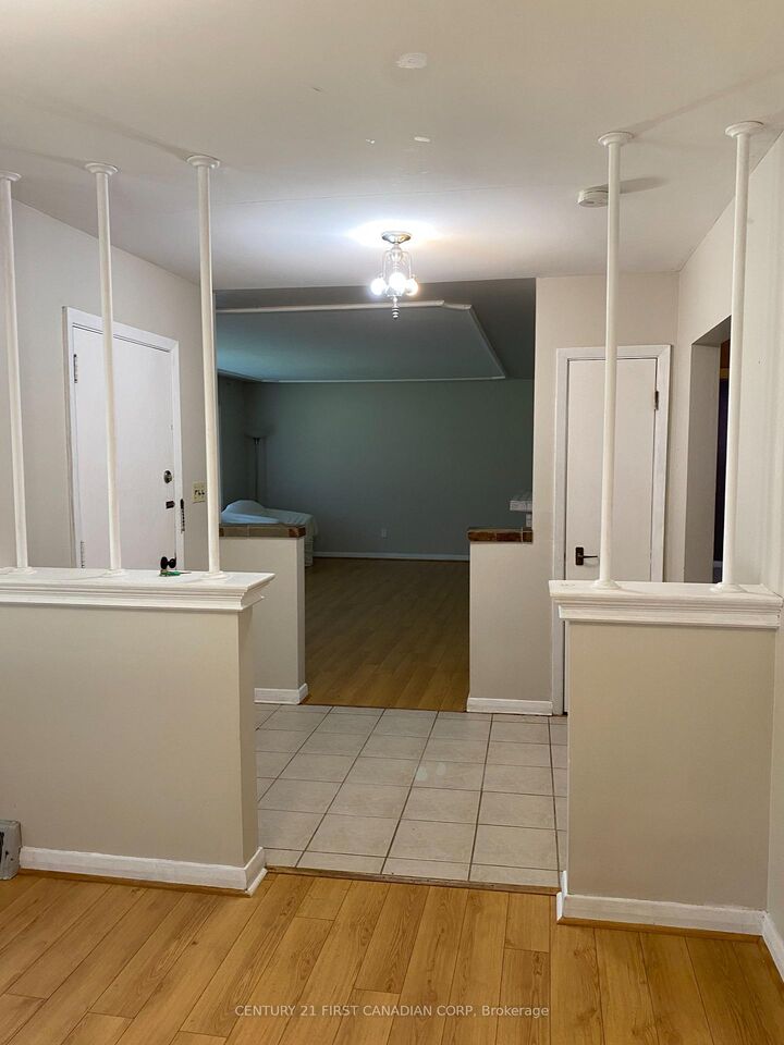 Property Photo: 270 Sarnia Road ON N6G 1M9