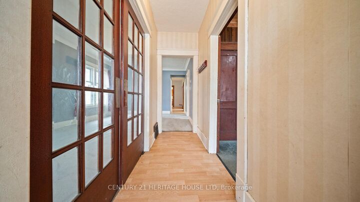 Photo de la propriété:  88 Ontario Street  ON N3S 2C3 