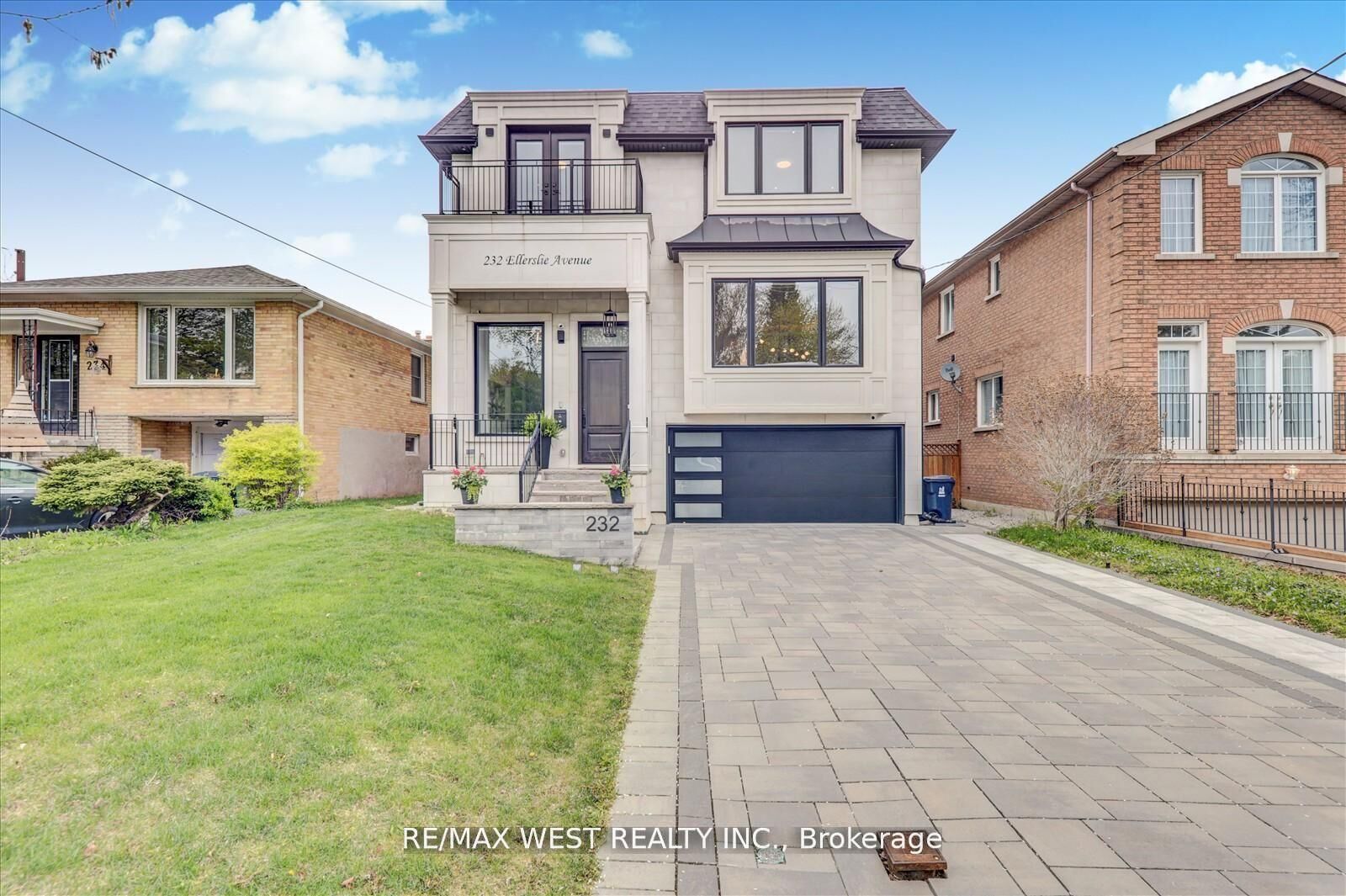 Photo de la propriété: 232 Ellerslie Avenue ON M2N 1Y4