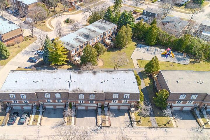 Property Photo: 1534 Westminster Place ON L7P 2B5
