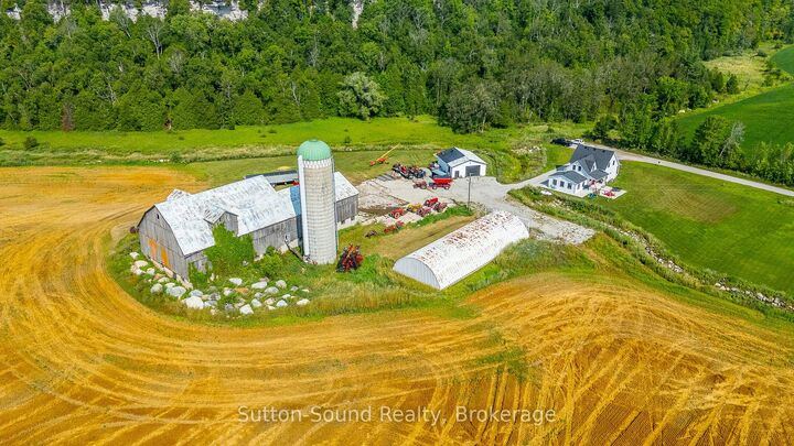 Property Photo: 383230 Dawson Road ON N0H 2T0
