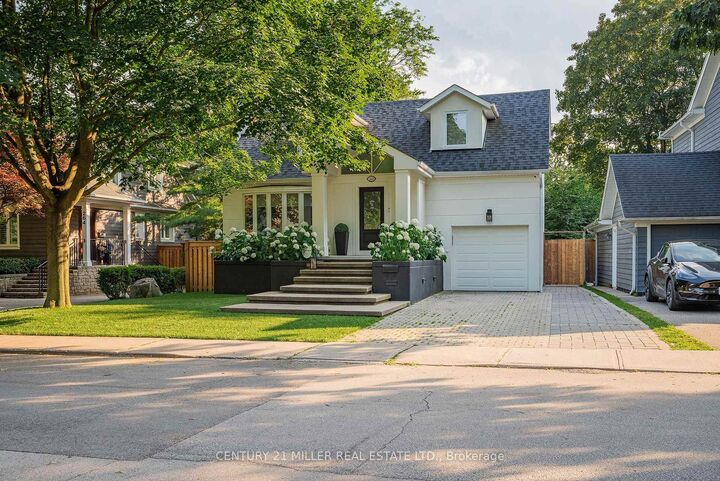 Photo de la propriété: 268 Douglas Avenue ON L6J 3S4