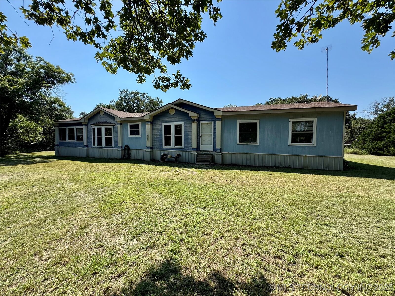 Property Photo: 858 S Highway 99 Road OK 74038