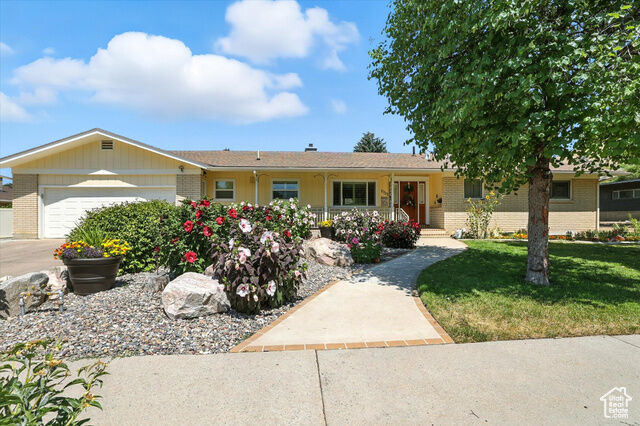 Property Photo: 1725 E 1080 N UT 84341