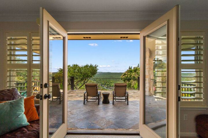 804 Lakewood Hills Terrace  Austin TX 78732 photo