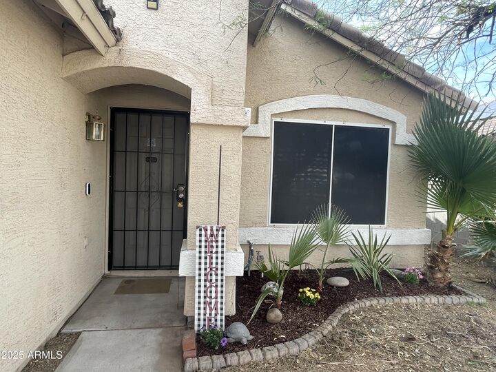Property Photo:  512 S 93rd Way  AZ 85208 