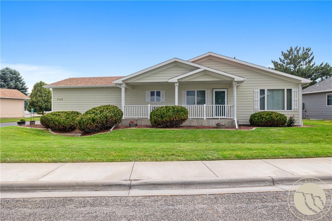 Property Photo: 1548 Golden Boulevard MT 59102