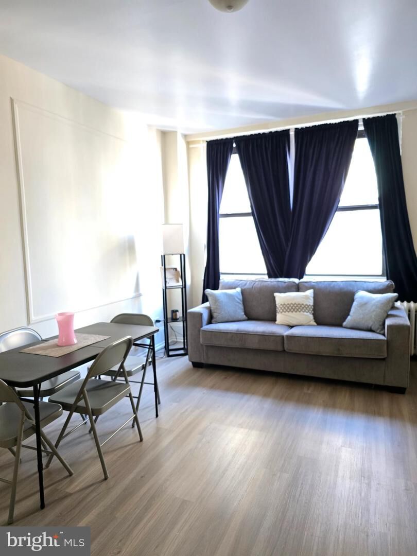 Property Photo:  1324 Locust Street 00 1428  PA 19107 