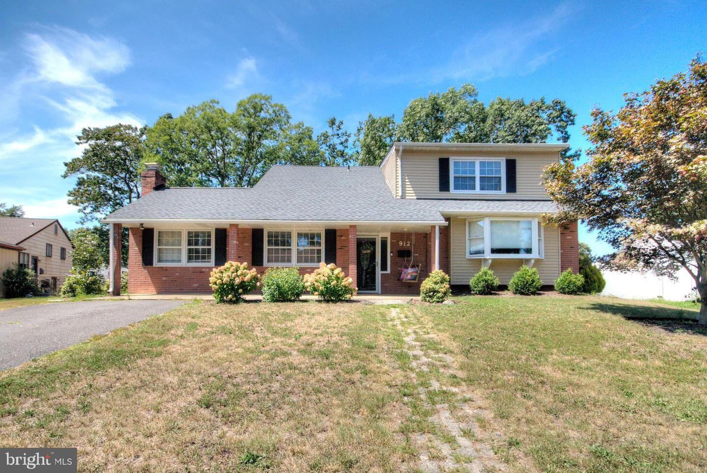 Property Photo:  912 Cornwall Terrace  NJ 08012 