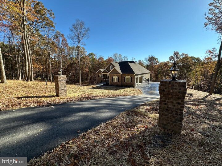 Property Photo: 2225 Cedar Grove Road VA 22603