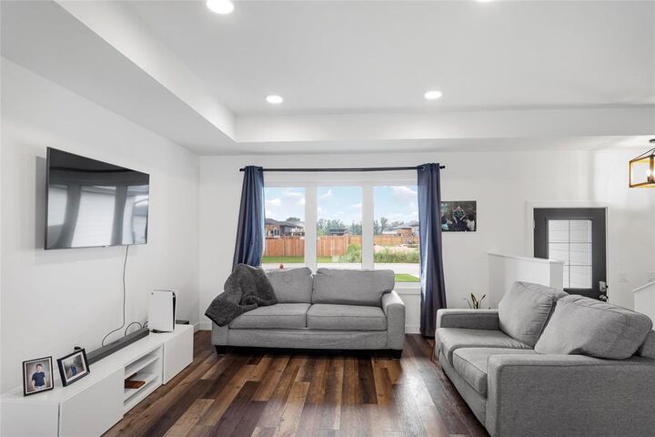 Property Photo: 158 Barkman Avenue MB R0A 0V2