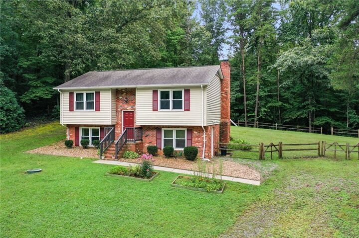 13677 Newtown Road  Newtown VA 23126 photo