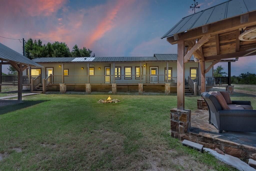 Property Photo:  434 Gold-Schaefer Rd  TX 78624 