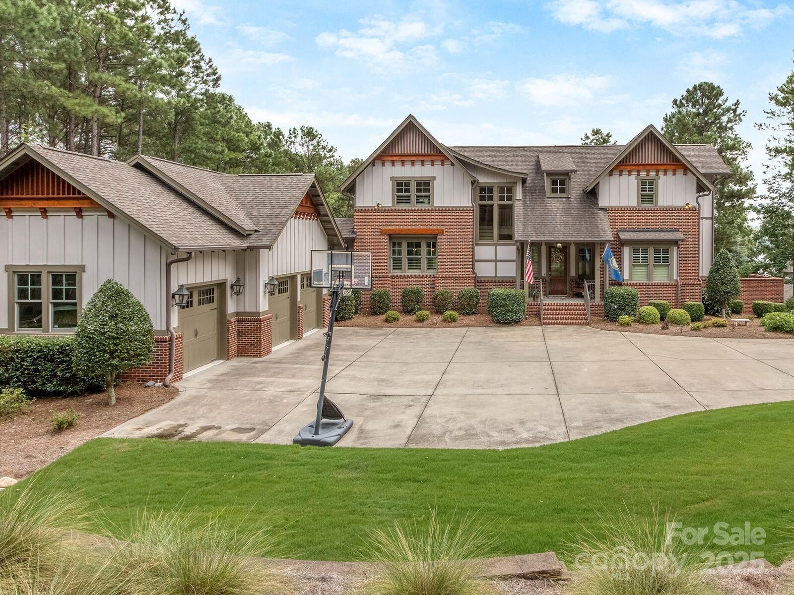 Property Photo: 18321 Rosapenny Road NC 28278
