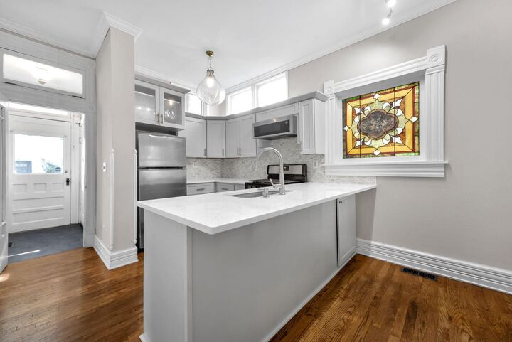 Property Photo:  1298 Hunter Avenue  OH 43201 