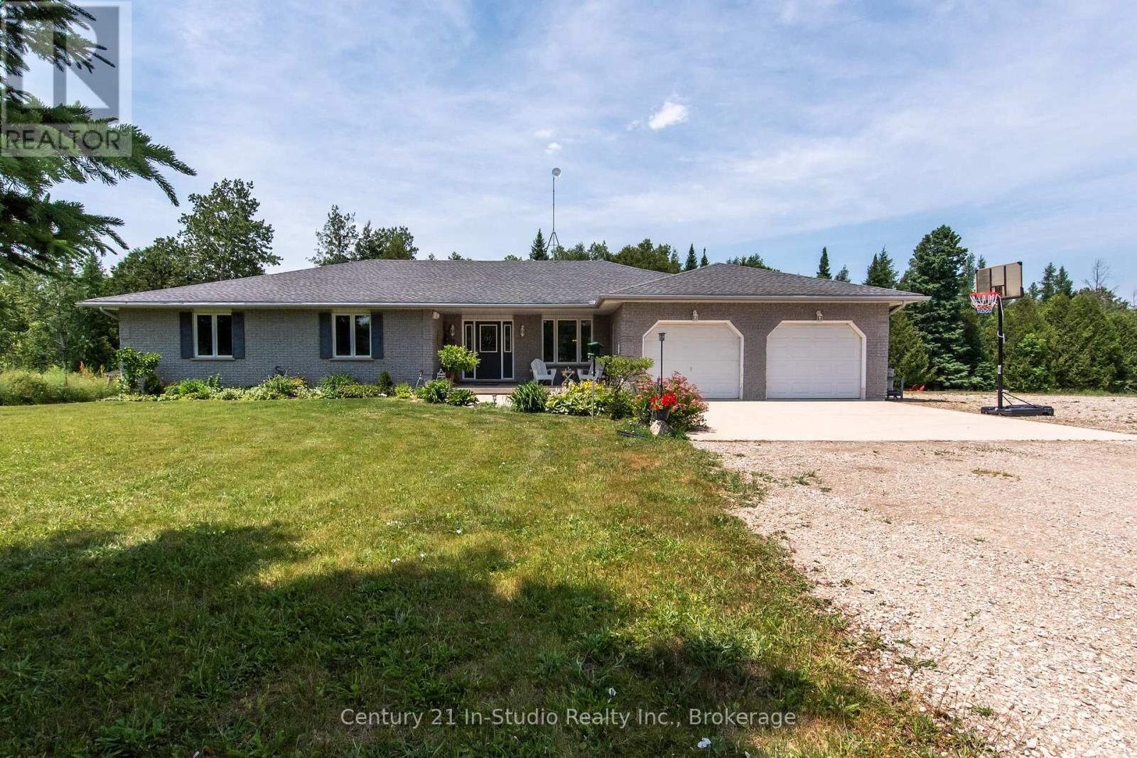 Photo de la propriété:  193416 Sideroad 30 Ndr  ON N4N 3B8 
