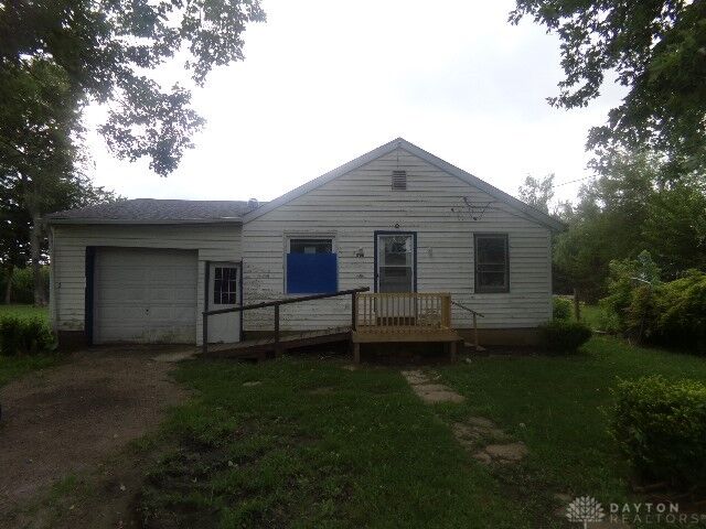 Property Photo:  406 Ellis Street  OH 45164 