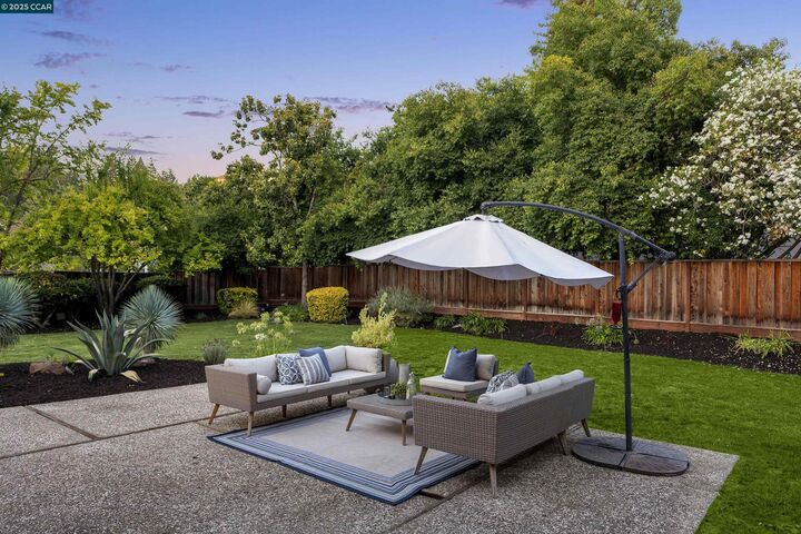 Property Photo:  1050 White Gate Rd  CA 94507 